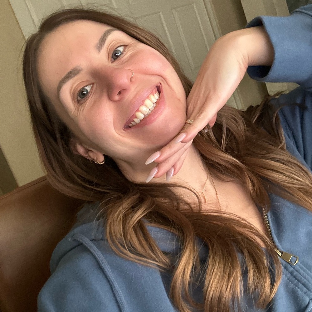 Meet your Posher, Hannah